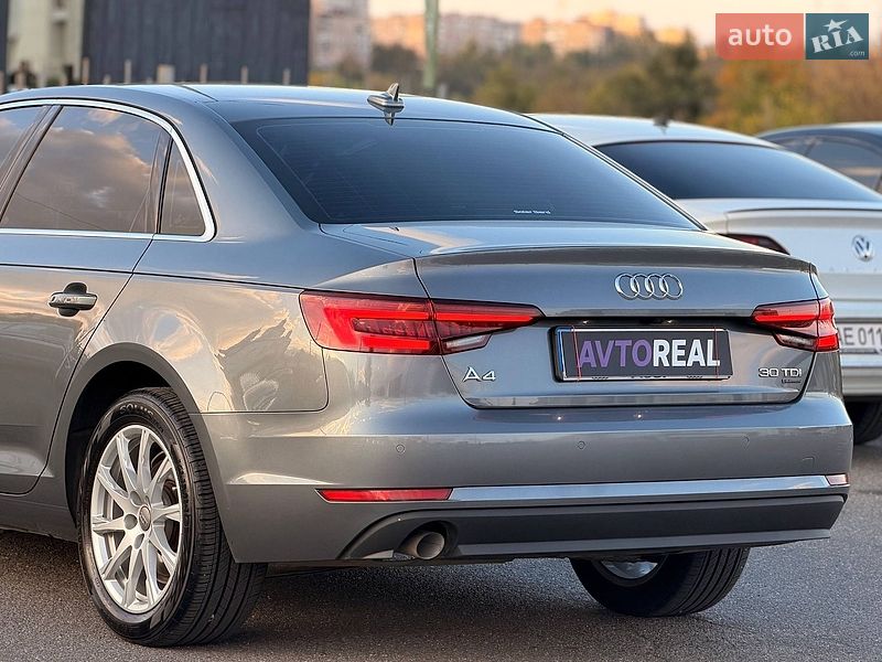 Седан Audi A4 2018 в Кривом Роге