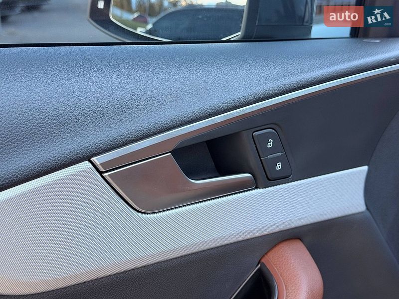 Седан Audi A4 2018 в Кривом Роге