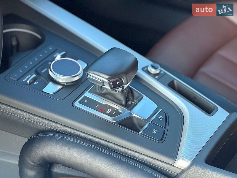 Седан Audi A4 2018 в Кривом Роге