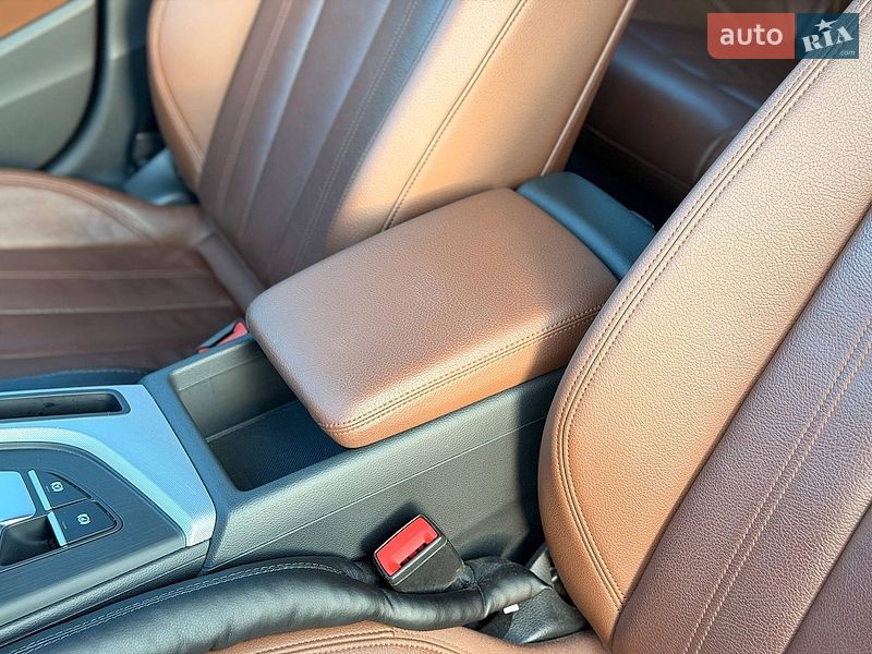 Седан Audi A4 2018 в Кривом Роге