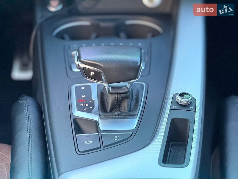 Седан Audi A4 2018 в Кривом Роге