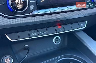 Седан Audi A4 2018 в Кривом Роге