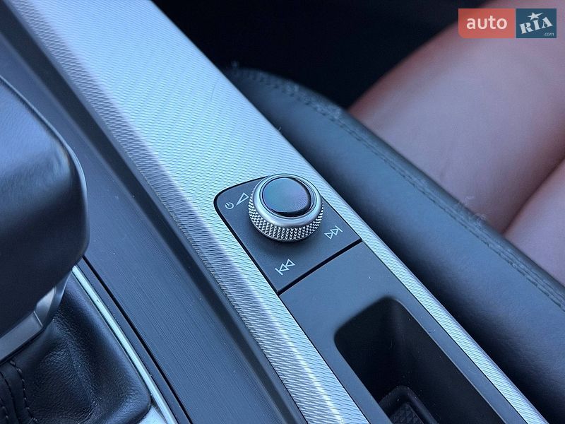 Седан Audi A4 2018 в Кривом Роге