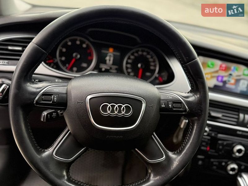 Седан Audi A4 2013 в Горишних Плавнях