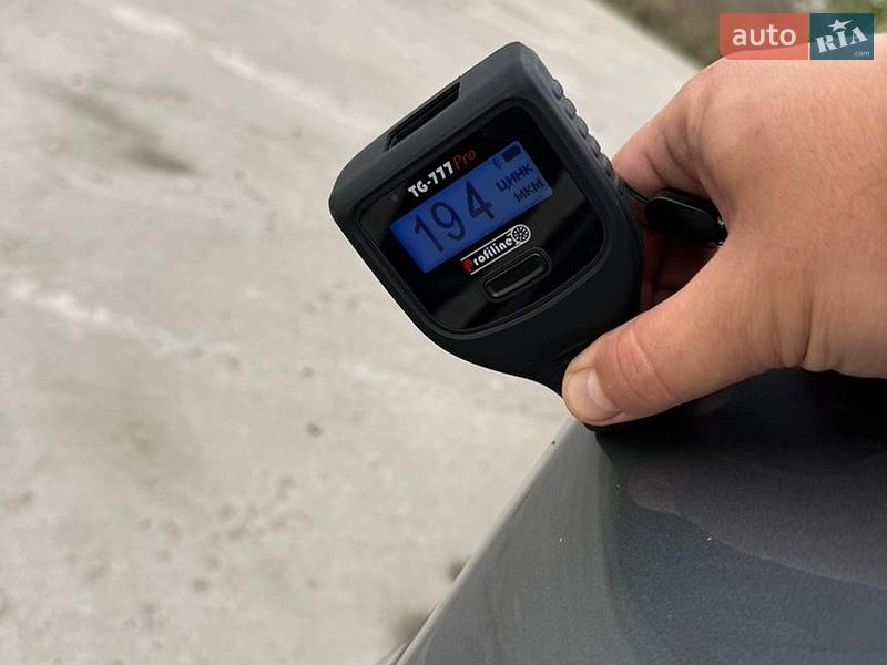 Седан Audi A4 2013 в Горишних Плавнях