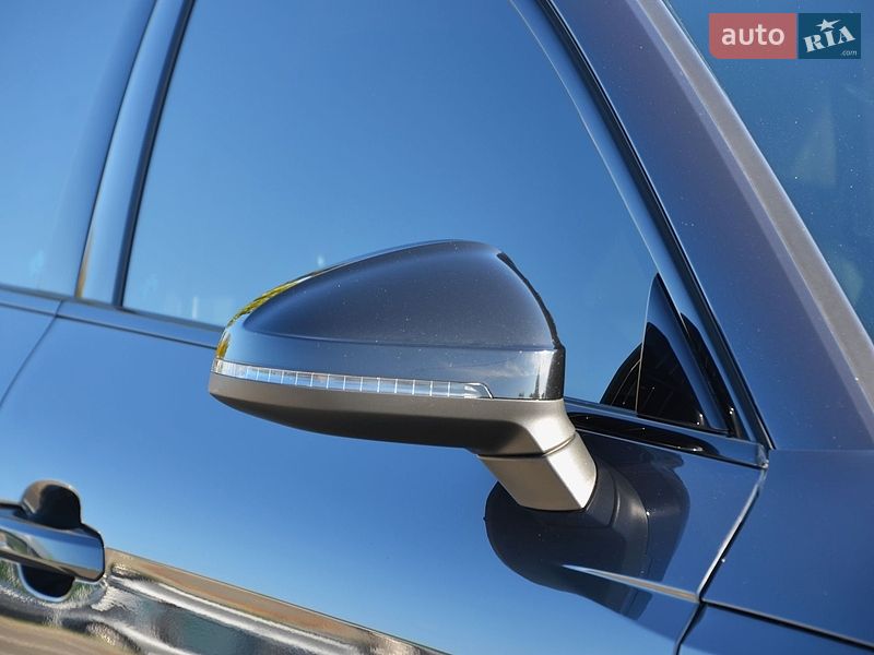 Седан Audi A4 2022 в Киеве
