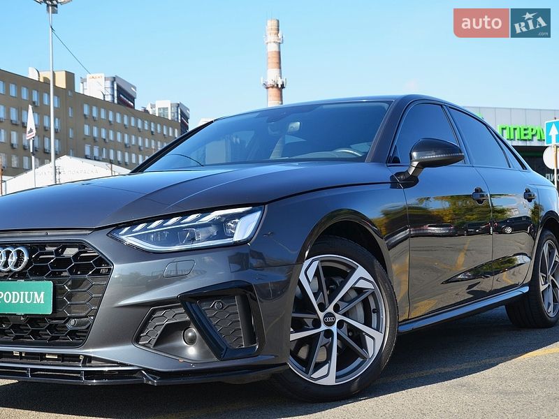Седан Audi A4 2022 в Киеве