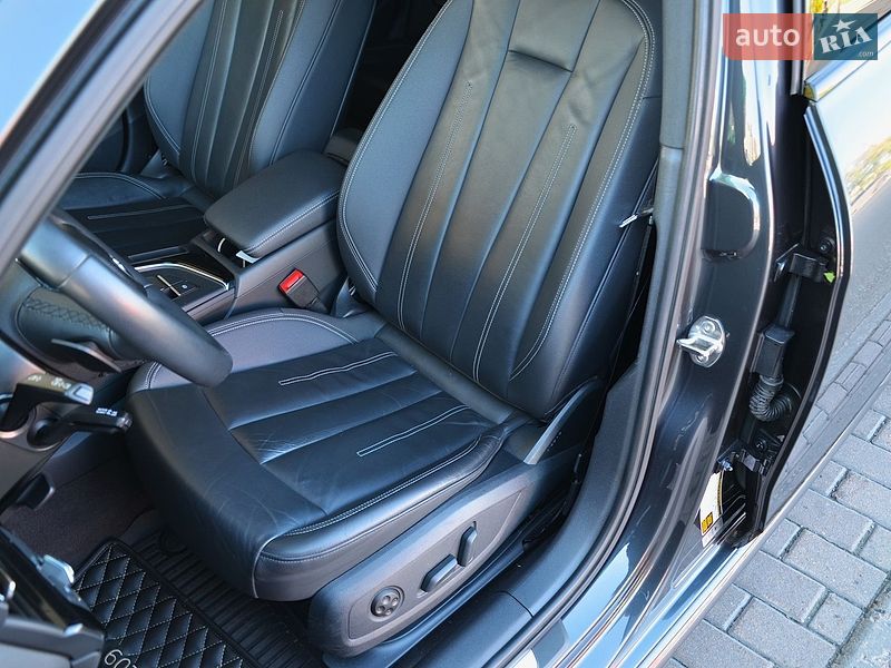 Седан Audi A4 2022 в Киеве