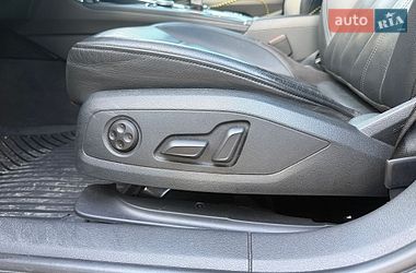 Седан Audi A4 2017 в Львове