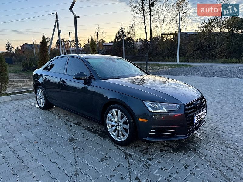 Седан Audi A4 2015 в Львове