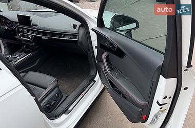 Седан Audi A4 2018 в Киеве