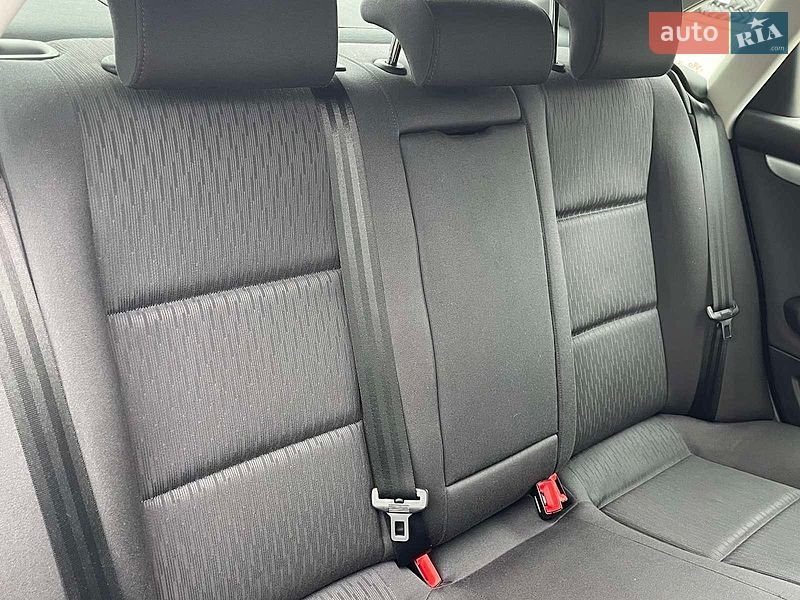 Седан Audi A4 2005 в Чернігові