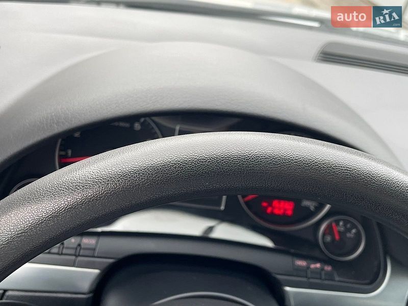 Седан Audi A4 2005 в Чернігові