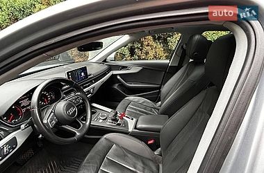 Седан Audi A4 2015 в Комарному