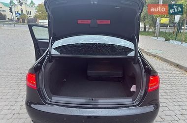 Седан Audi A4 2011 в Остроге