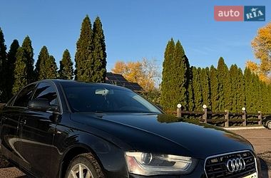 Седан Audi A4 2015 в Чернигове