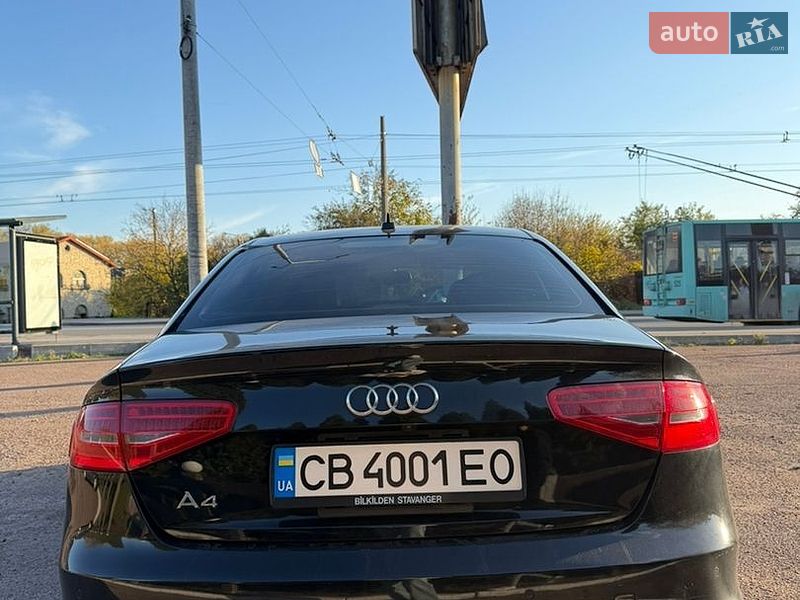 Седан Audi A4 2015 в Чернигове