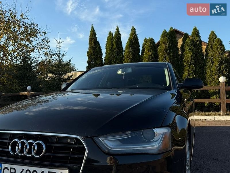 Седан Audi A4 2015 в Чернигове