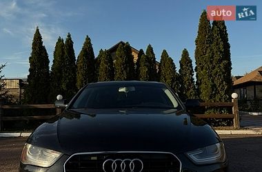 Седан Audi A4 2015 в Чернигове