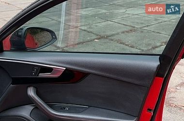 Седан Audi A4 2018 в Киеве
