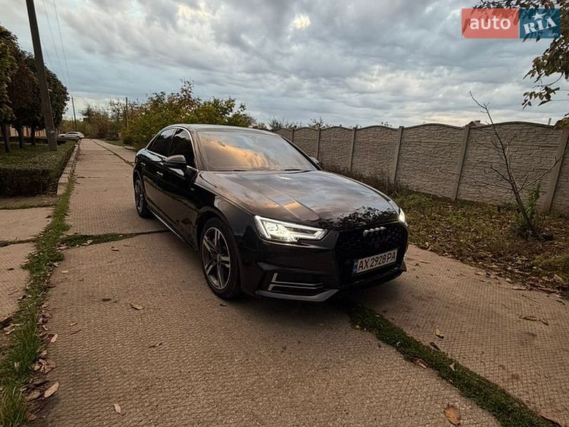 Седан Audi A4 2018 в Харкові