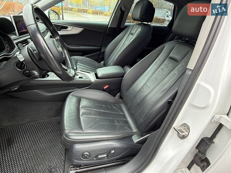 Седан Audi A4 2016 в Києві