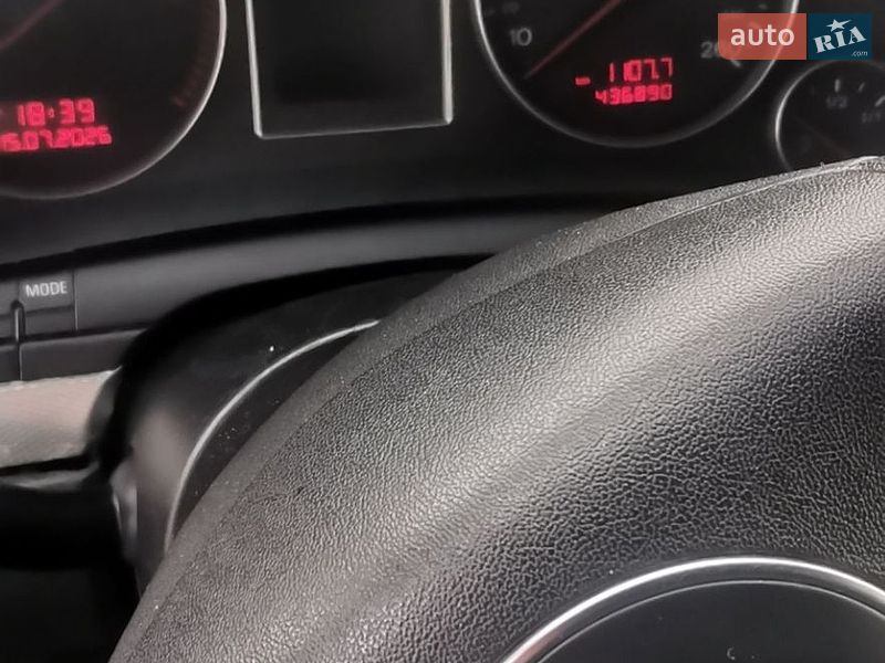 Универсал Audi A4 2002 в Буске