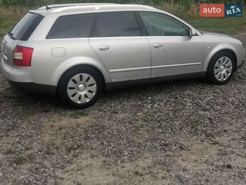 Универсал Audi A4 2002 в Буске