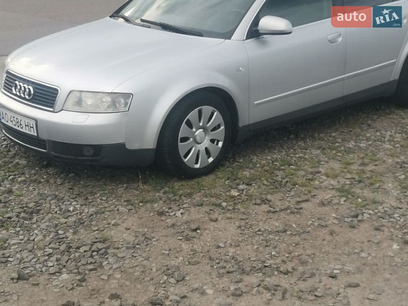 Универсал Audi A4 2002 в Буске