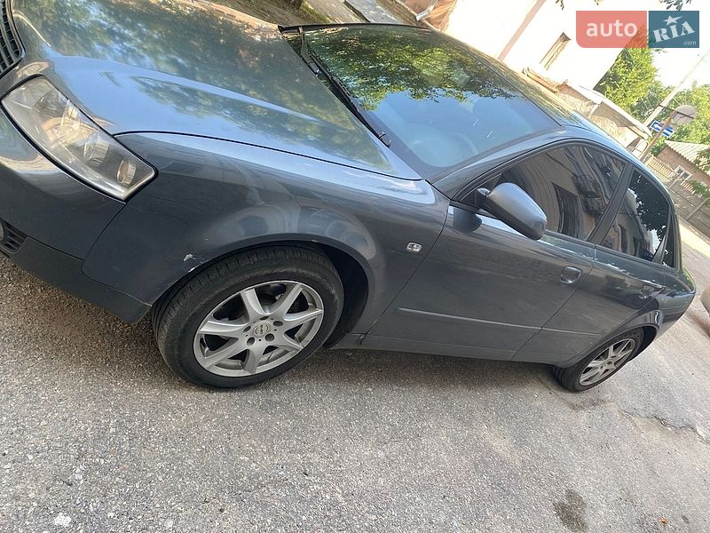 Седан Audi A4 2004 в Кропивницькому