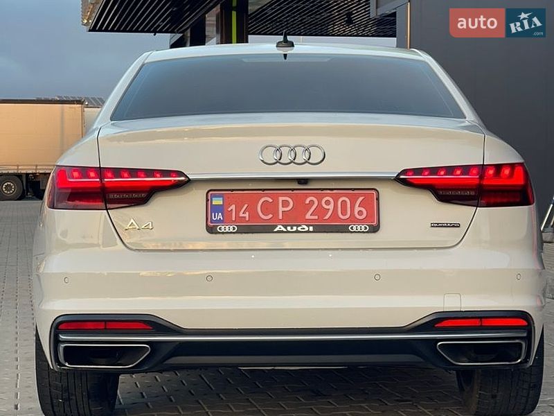 Седан Audi A4 2021 в Стрые