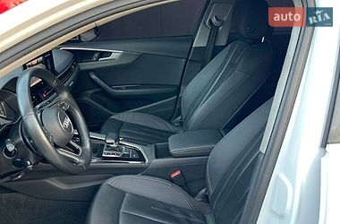 Седан Audi A4 2021 в Стрые