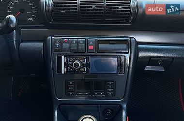 Седан Audi A4 1997 в Дрогобичі