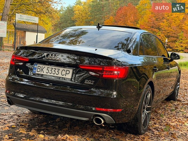 Седан Audi A4 2016 в Радивиліві