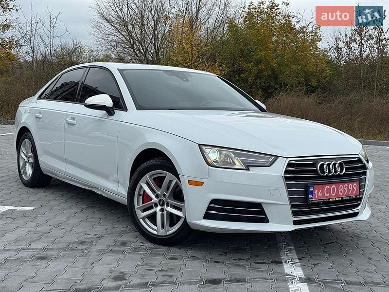 Седан Audi A4 2016 в Хмельницком