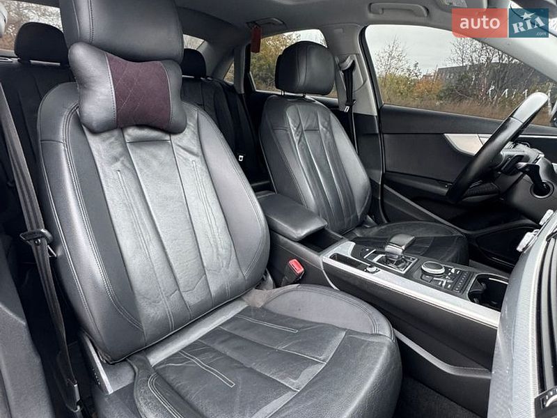 Седан Audi A4 2016 в Хмельницком