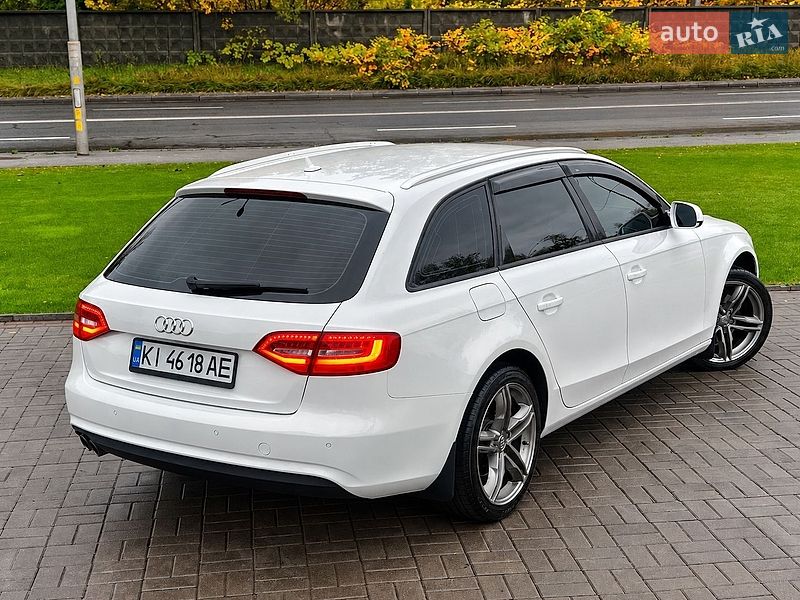 Универсал Audi A4 2014 в Киеве