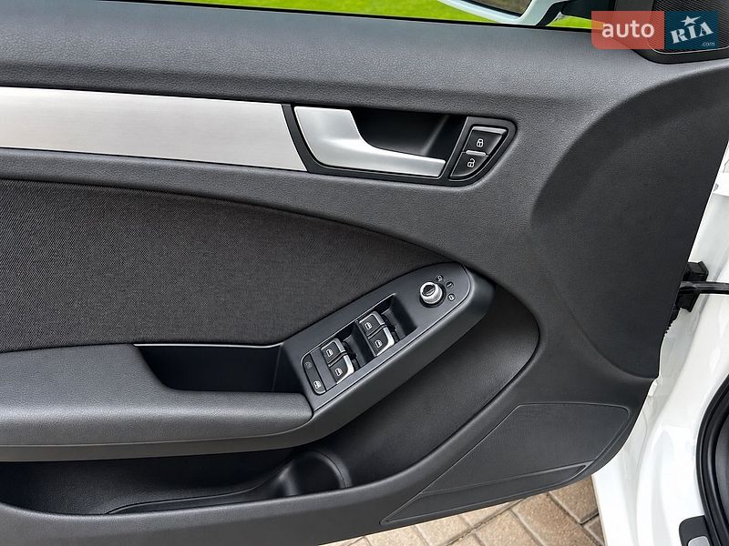 Универсал Audi A4 2014 в Киеве
