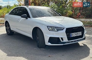 Седан Audi A4 2015 в Полтаве