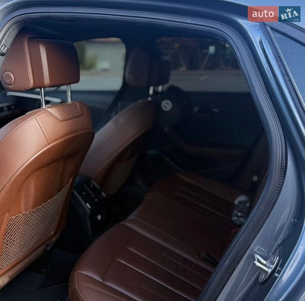 Седан Audi A4 2018 в Івано-Франківську