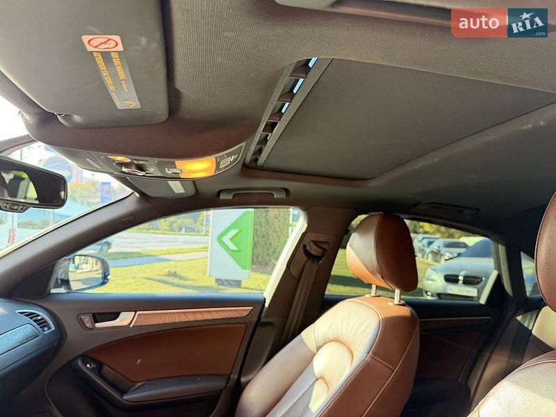 Седан Audi A4 2015 в Львове