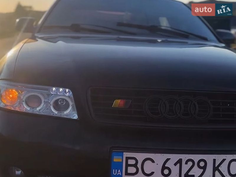 Седан Audi A4 1999 в Бориславі