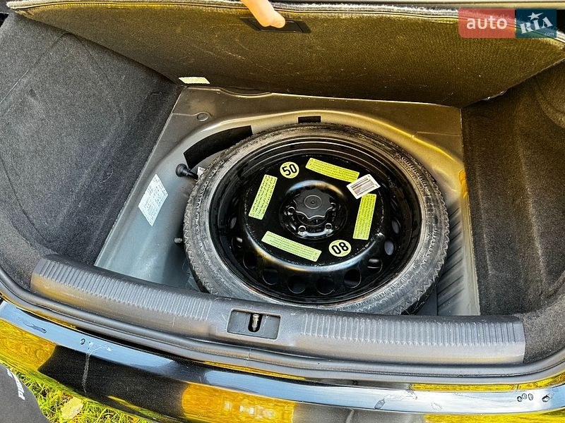 Седан Audi A4 2011 в Кривом Роге