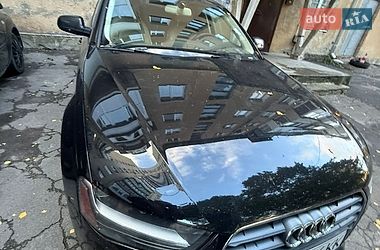 Седан Audi A4 2014 в Ровно