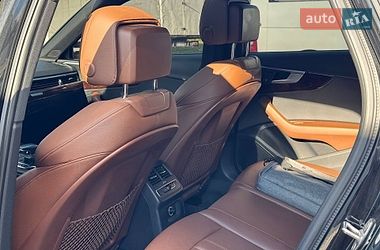 Седан Audi A4 2017 в Тернополі