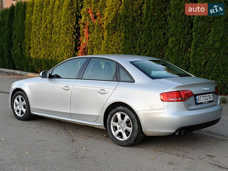Седан Audi A4 2010 в Івано-Франківську