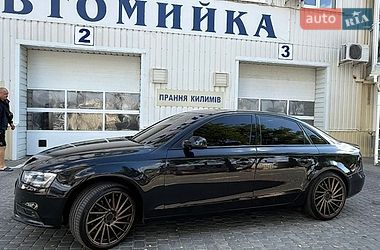 Седан Audi A4 2012 в Кременчуге