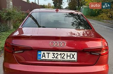 Седан Audi A4 2018 в Дніпрі