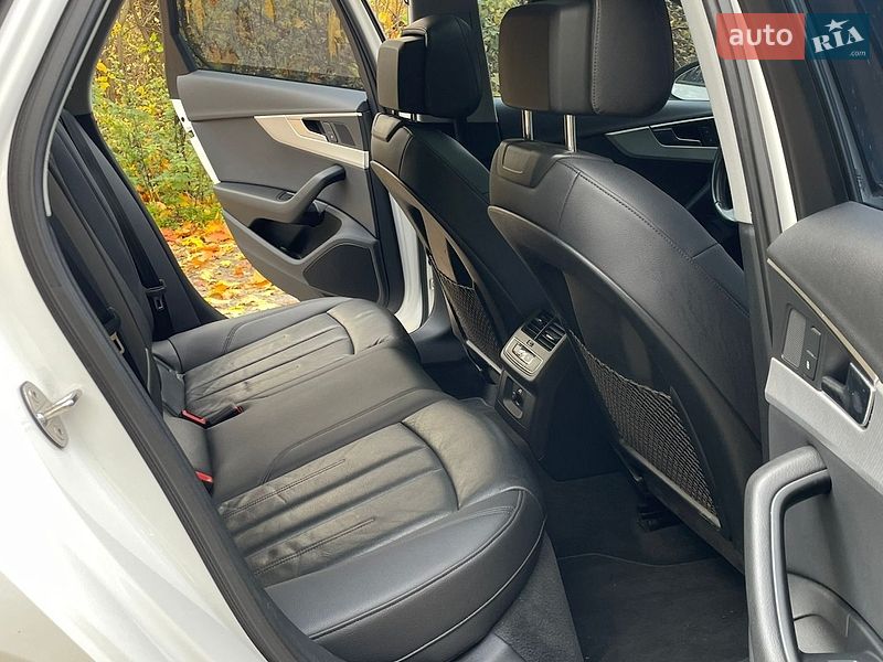 Седан Audi A4 2016 в Тернополі