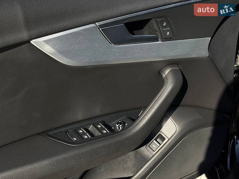 Универсал Audi A4 2017 в Черновцах